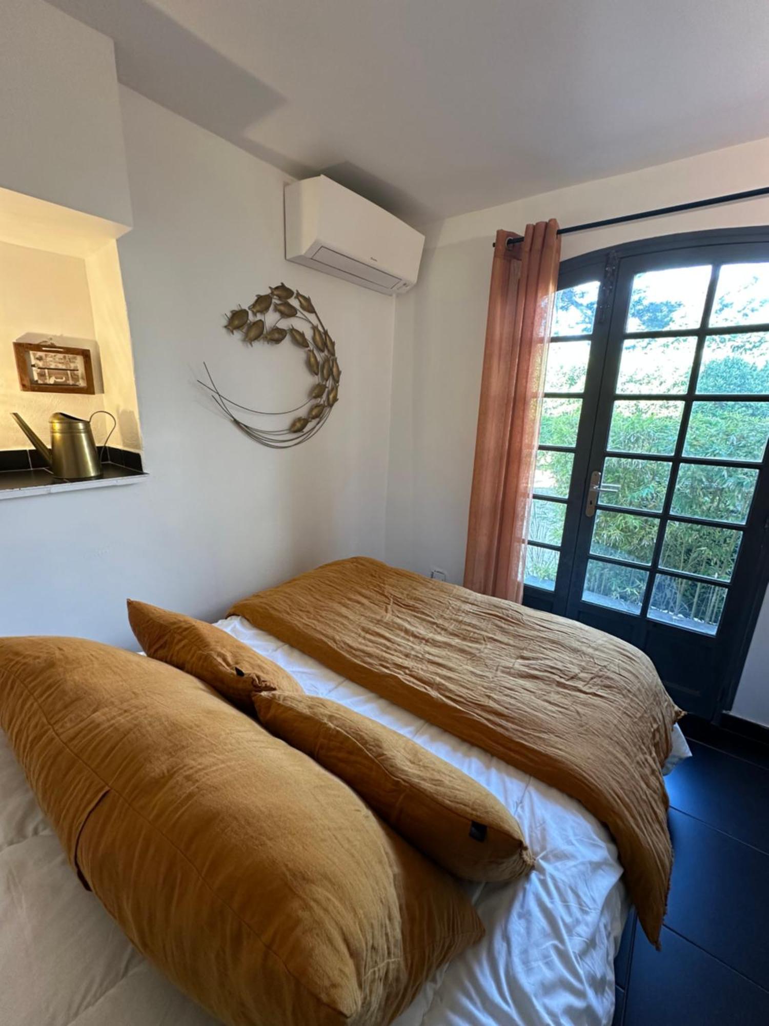 Home Cassis - Maison Les Calanques - Piscine Chauffee A 30C Exteriör bild